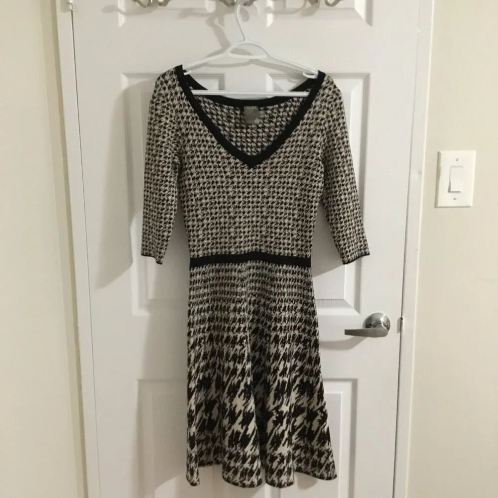 TAYLOR HOUNDSTOOTH Black & White Fit & Flare Dress SIZE S